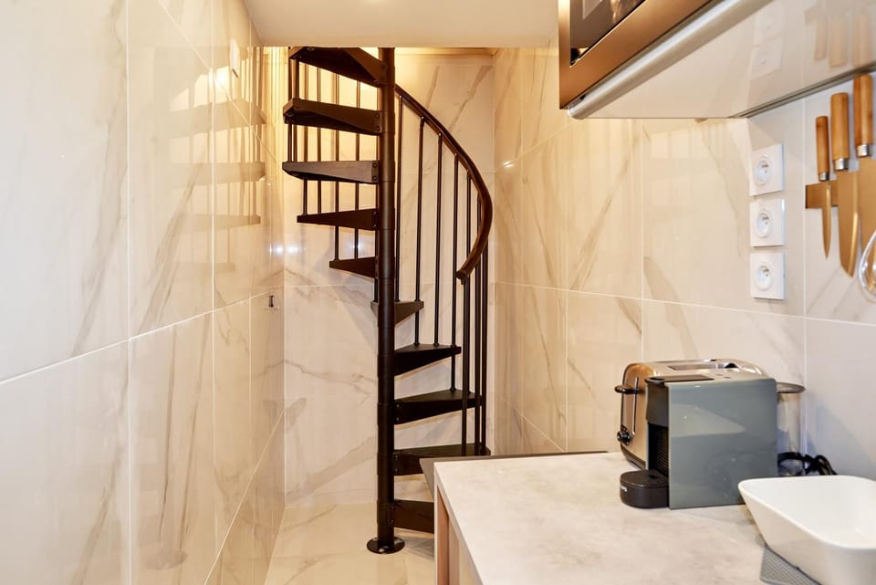 Coffee/tea facilities, microwave, kitchen