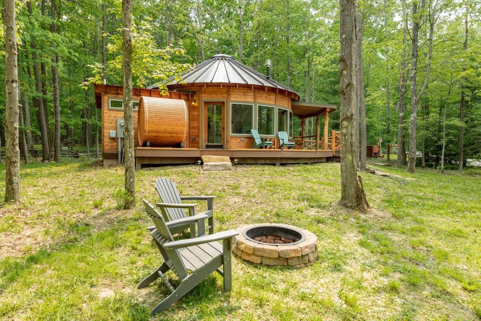 Yellowstone Yurt by Railey Vacations Apartment in Deep Creek Lake