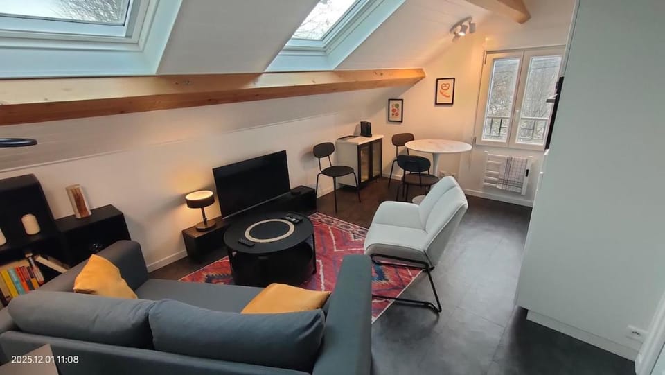 WhiteHouse Lozère Apartment in Île-de-France