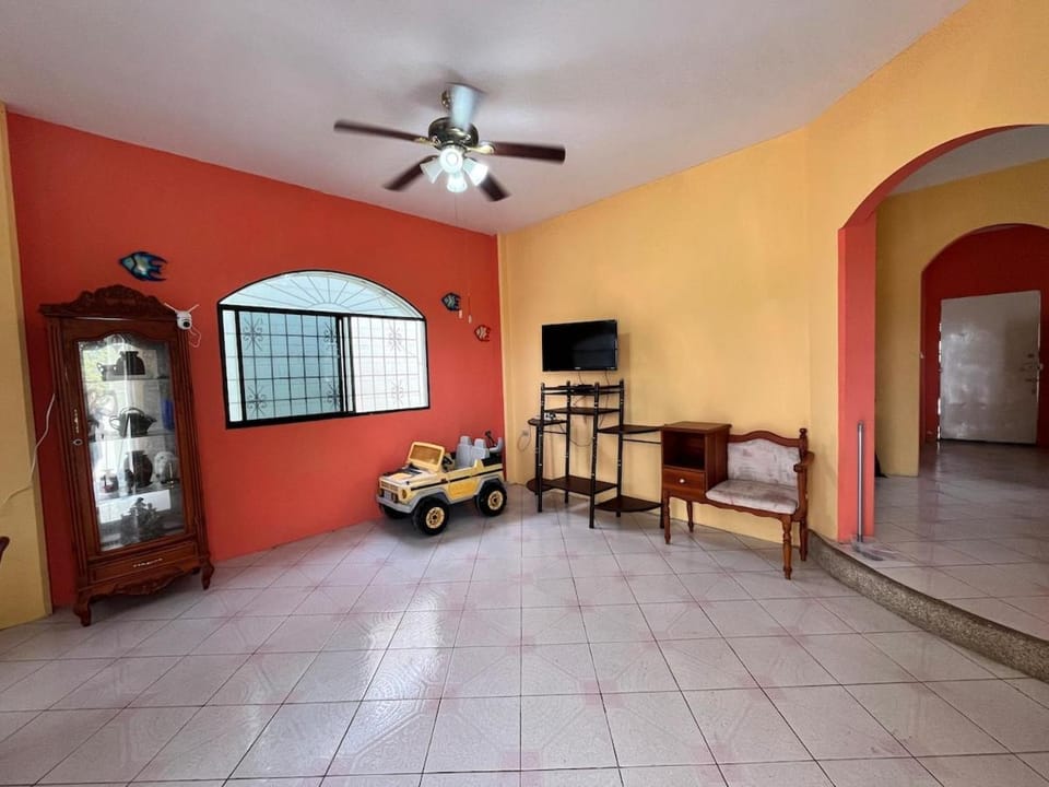 Alojamiento en Punta Blanca House in Santa Elena Province