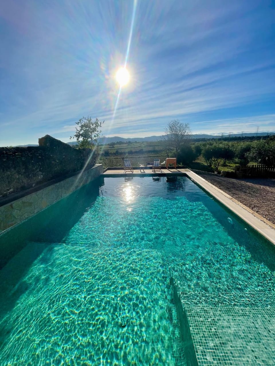 Masía de siglo XIX rodeada de viñedos y mar House in Baix Penedès