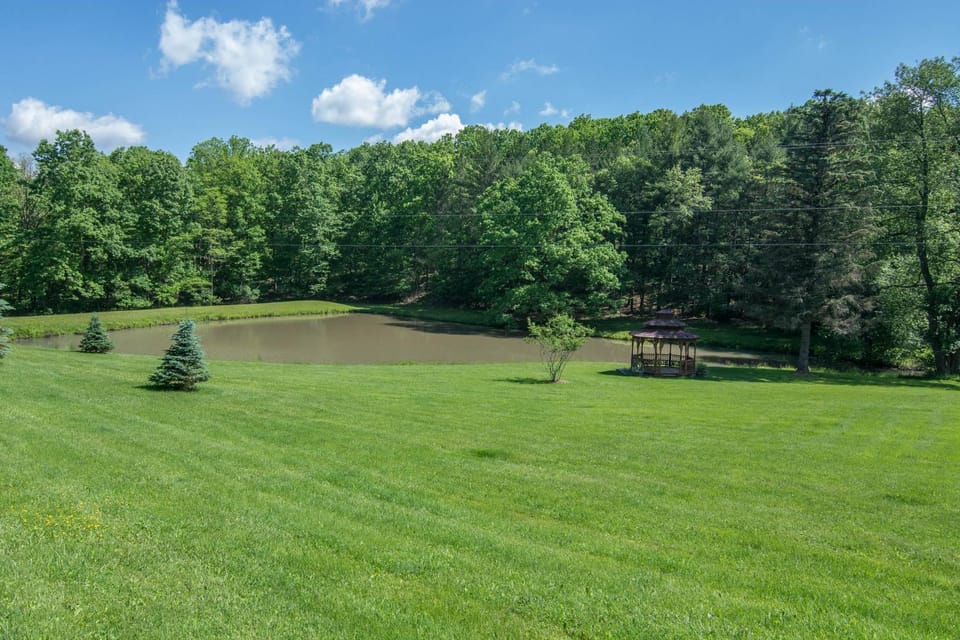 Woodlore by Railey Vacations House in Deep Creek Lake