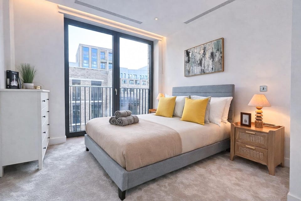 Bed, View (from property/room), Photo of the whole room, Decorative detail, Bedroom, flat iron, hair dryier, heating, storage, towels, wardrobe