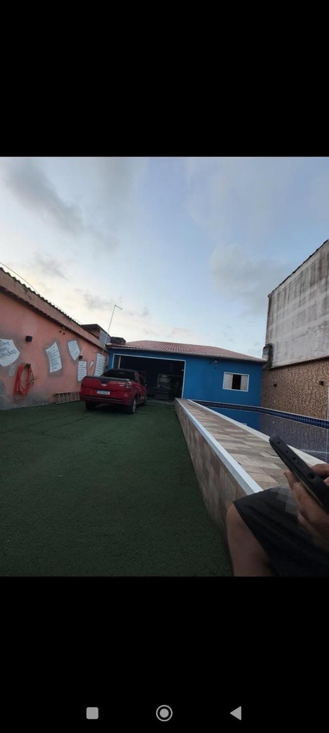 Casa com Piscina Aquecida 5 Quartos ate 25 pessoas Itanhaem House in Itanhaém