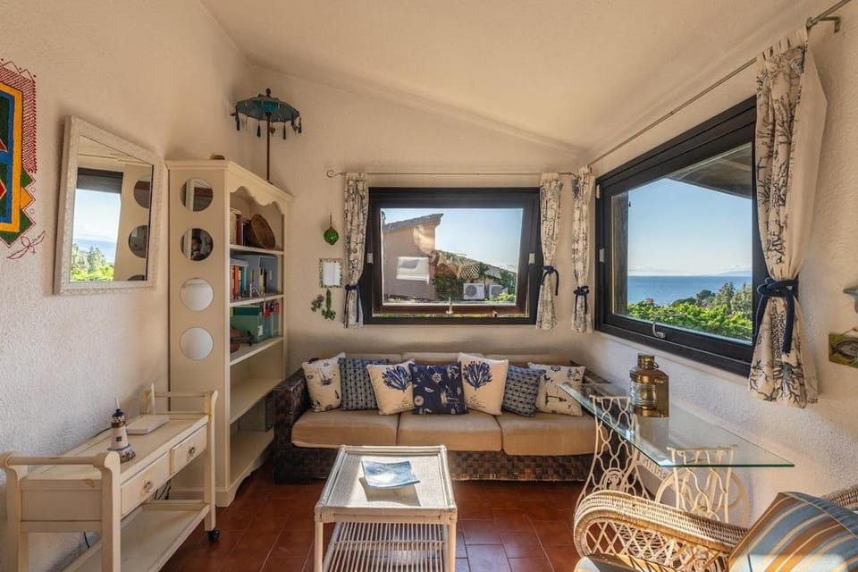 Zenith villa within walking distance of the sea Villa in Geremeas