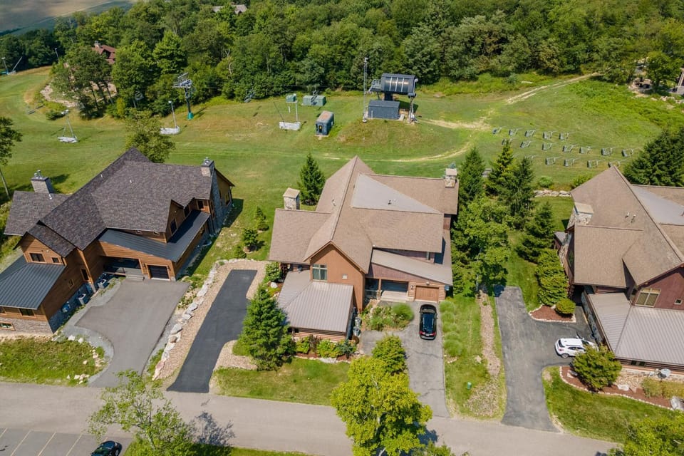 WISPering Timbers House in Deep Creek Lake