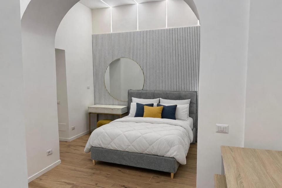 Bed, Photo of the whole room, Bedroom