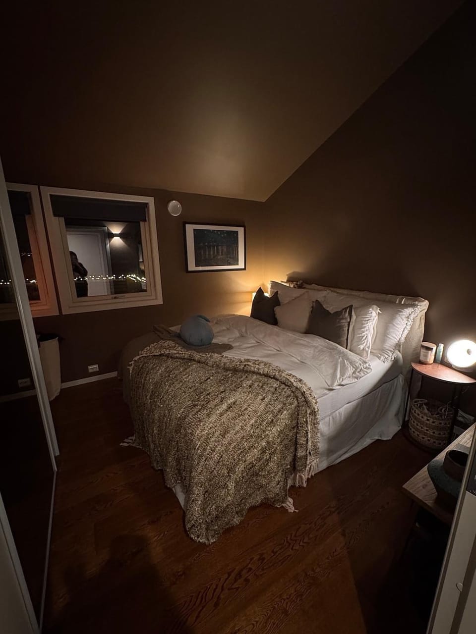 Bed, Bedroom