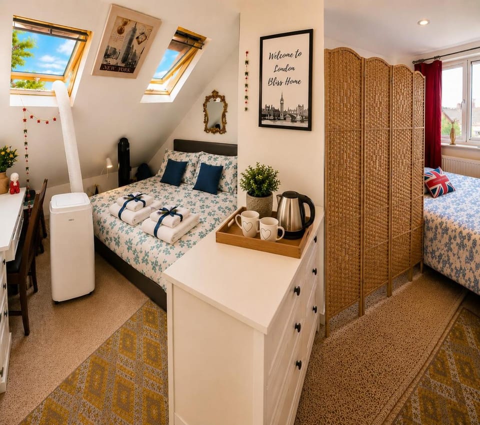 Landmark view, room service, air conditioner