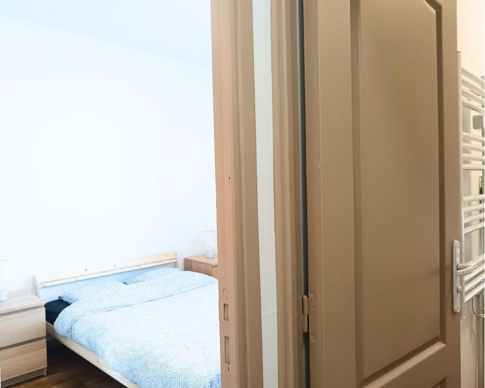 Appartement calme et spacieux Proche Lille Apartment in Lille