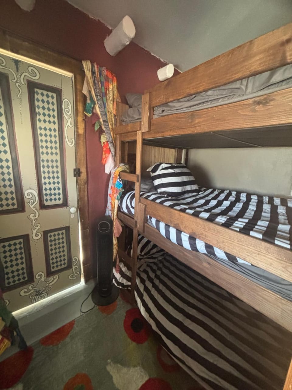 Bed, Bedroom, bunk bed