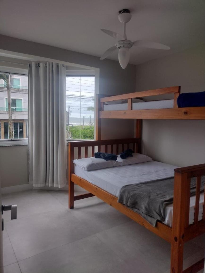 Beautiful apartment on the beach Apartment in Guaratuba