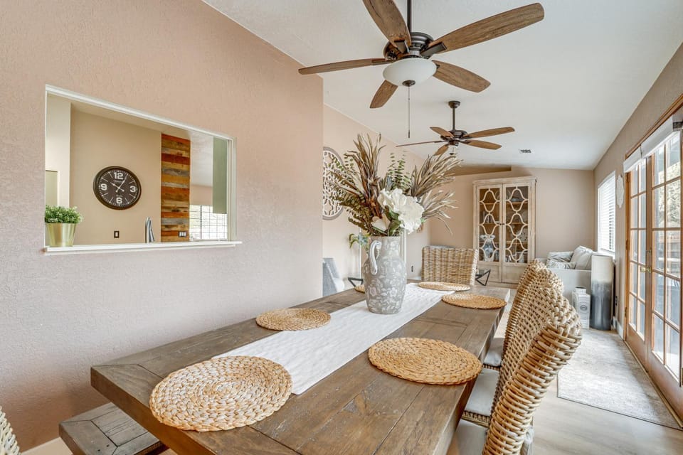 Fenced Outdoor Space Modern Sedona Home By Hiking House in Village of Oak Creek