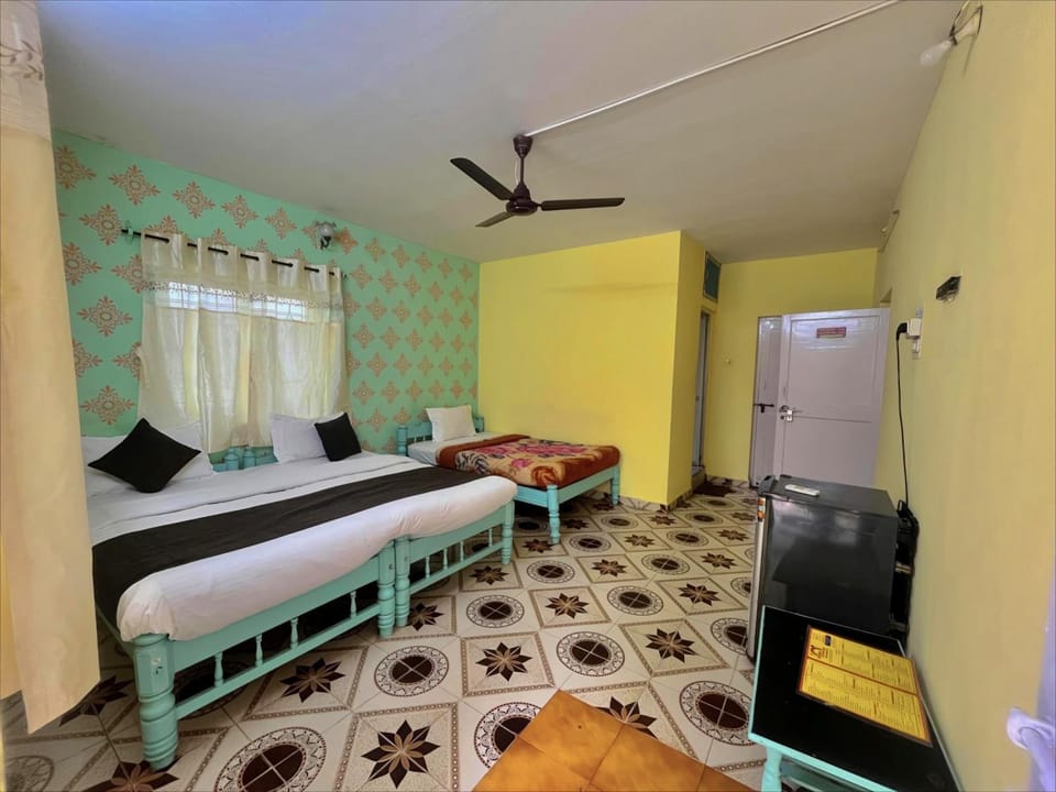 Disha comfort beach stay Calangute Bed and Breakfast in Calangute