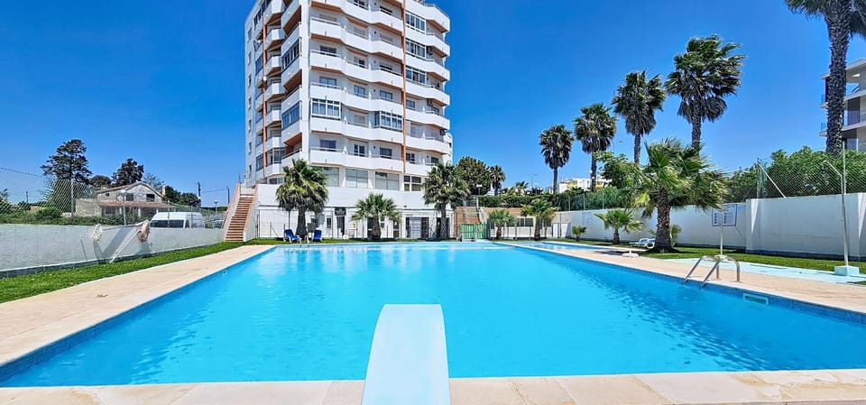 Vaumar with pool in Praia da Rocha Apartment in Portimao