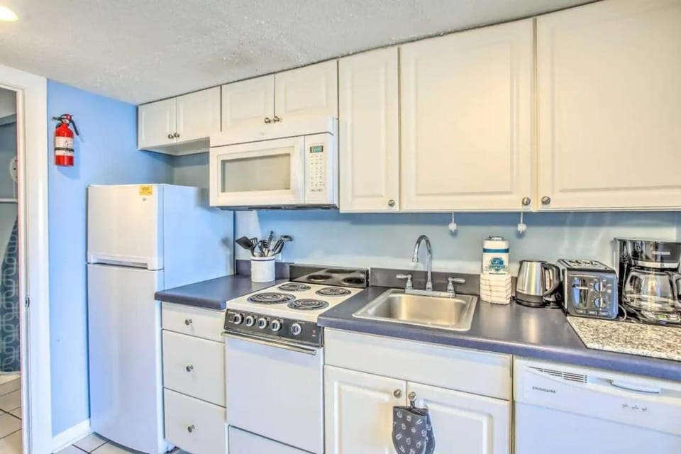 Coastal Oceanview 1BR at Bluewater! 821 House in Myrtle Beach