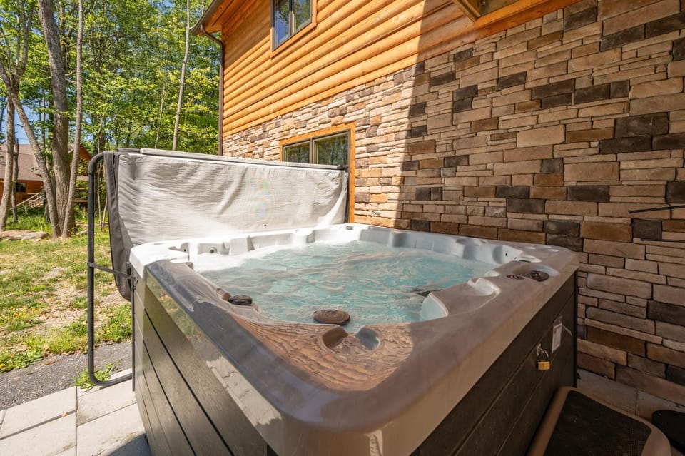 Aspen Summit by Railey Vacations Bed and Breakfast in McHenry
