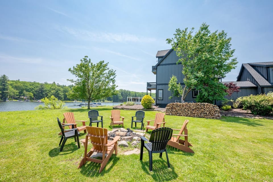 At Lakes Edge House in Deep Creek Lake
