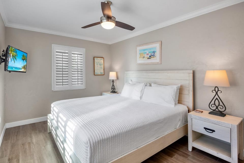 15 SS Cottage Apartment in Siesta Beach