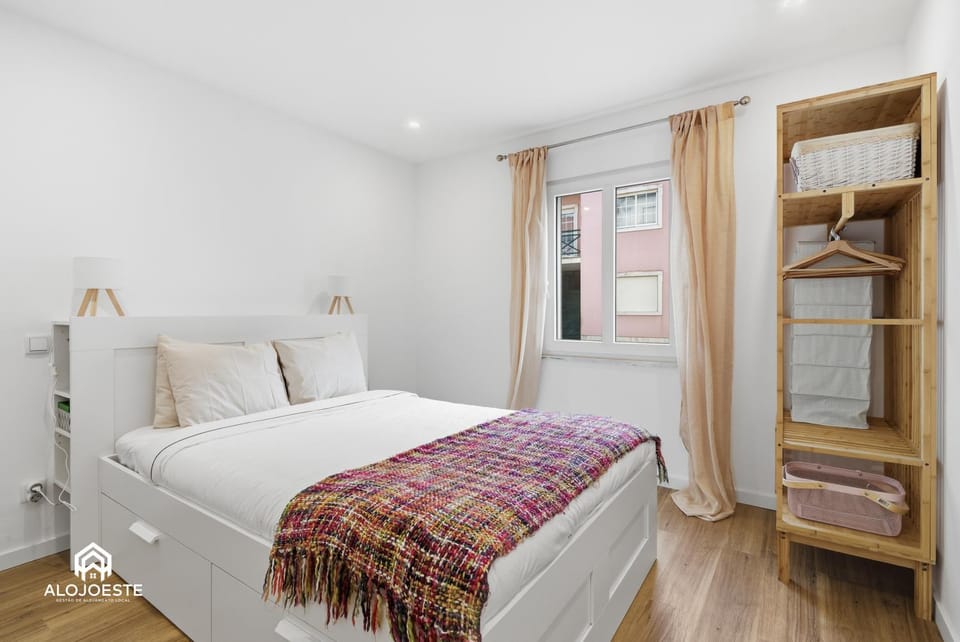 View (from property/room), Bedroom, wardrobe