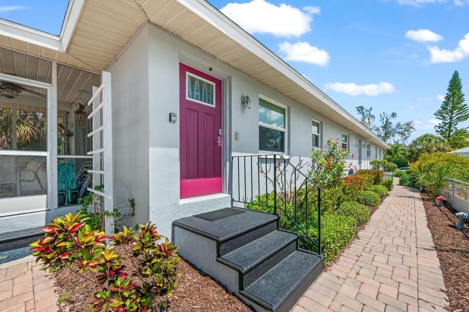 Off The Hook - B Apartment in Siesta Beach