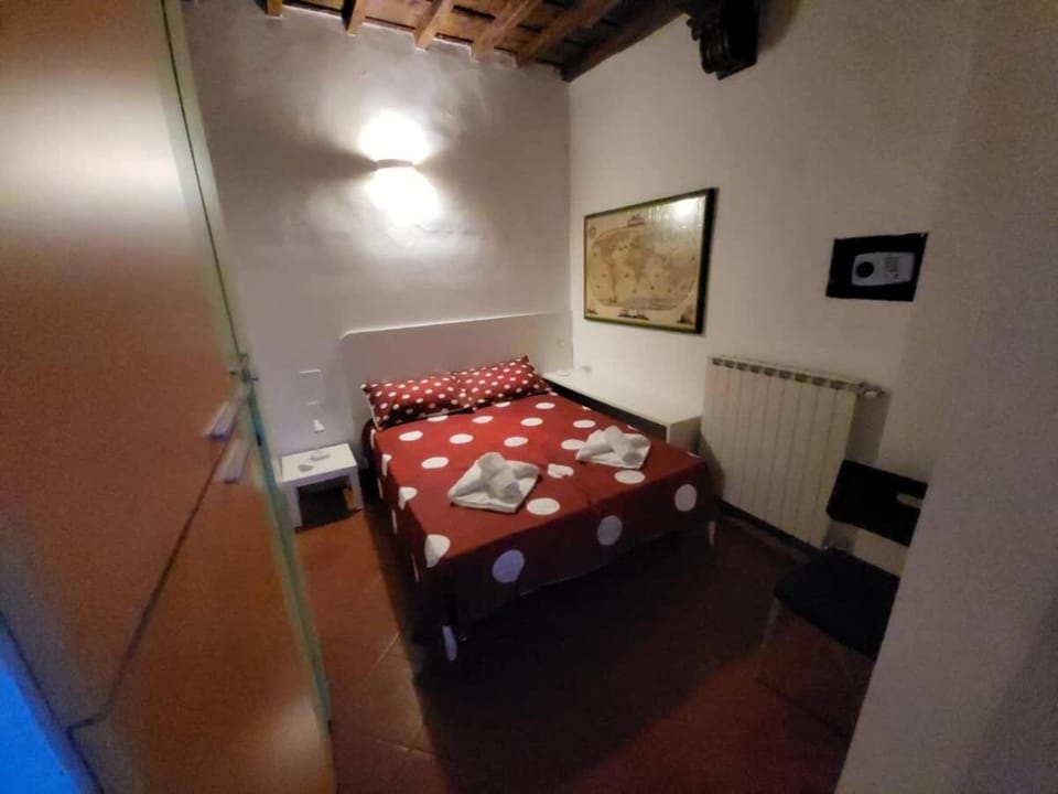 Spacious 2BR with 2 Ensuite Baths in Florence House in Florence