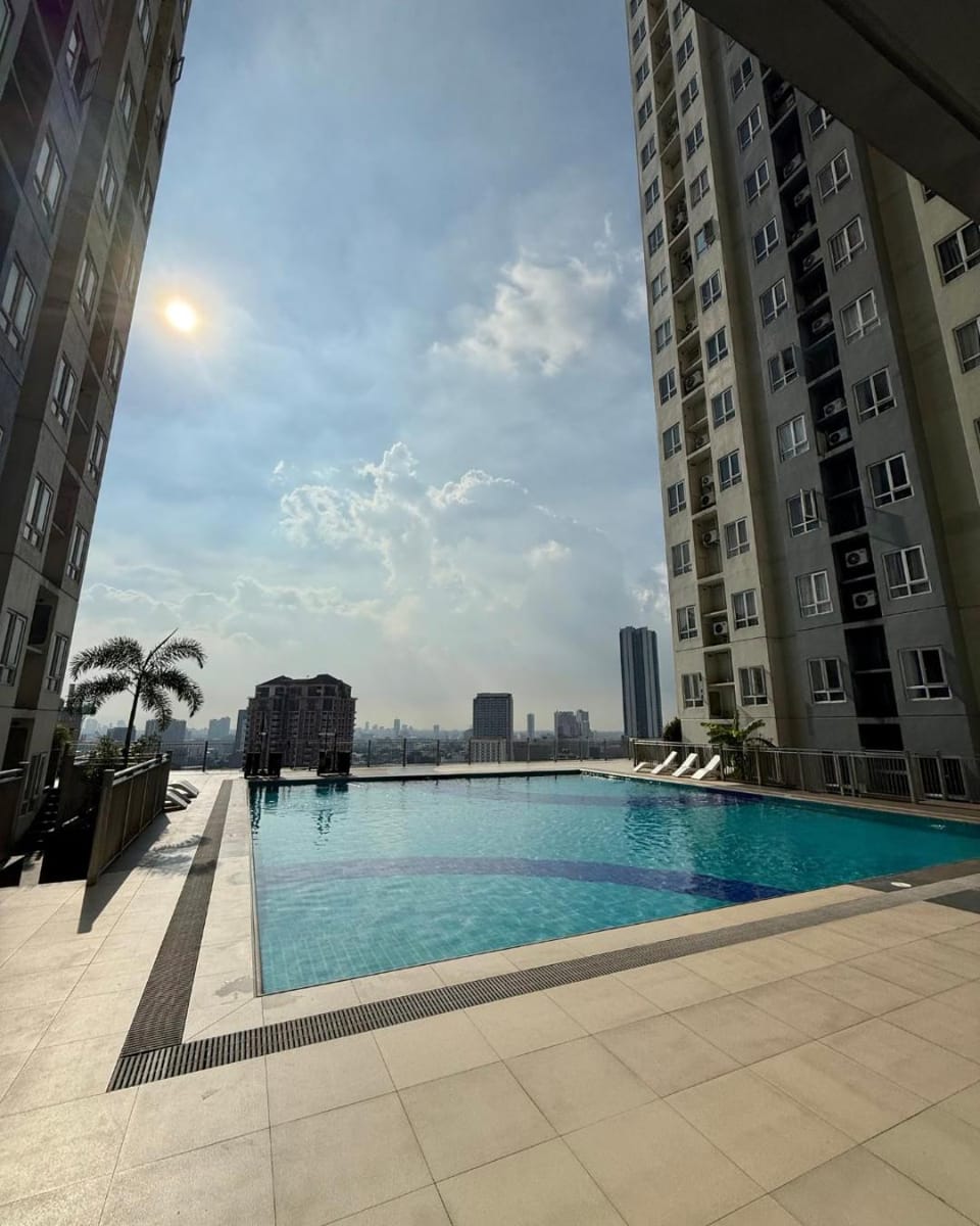 Pool view, Swimming pool