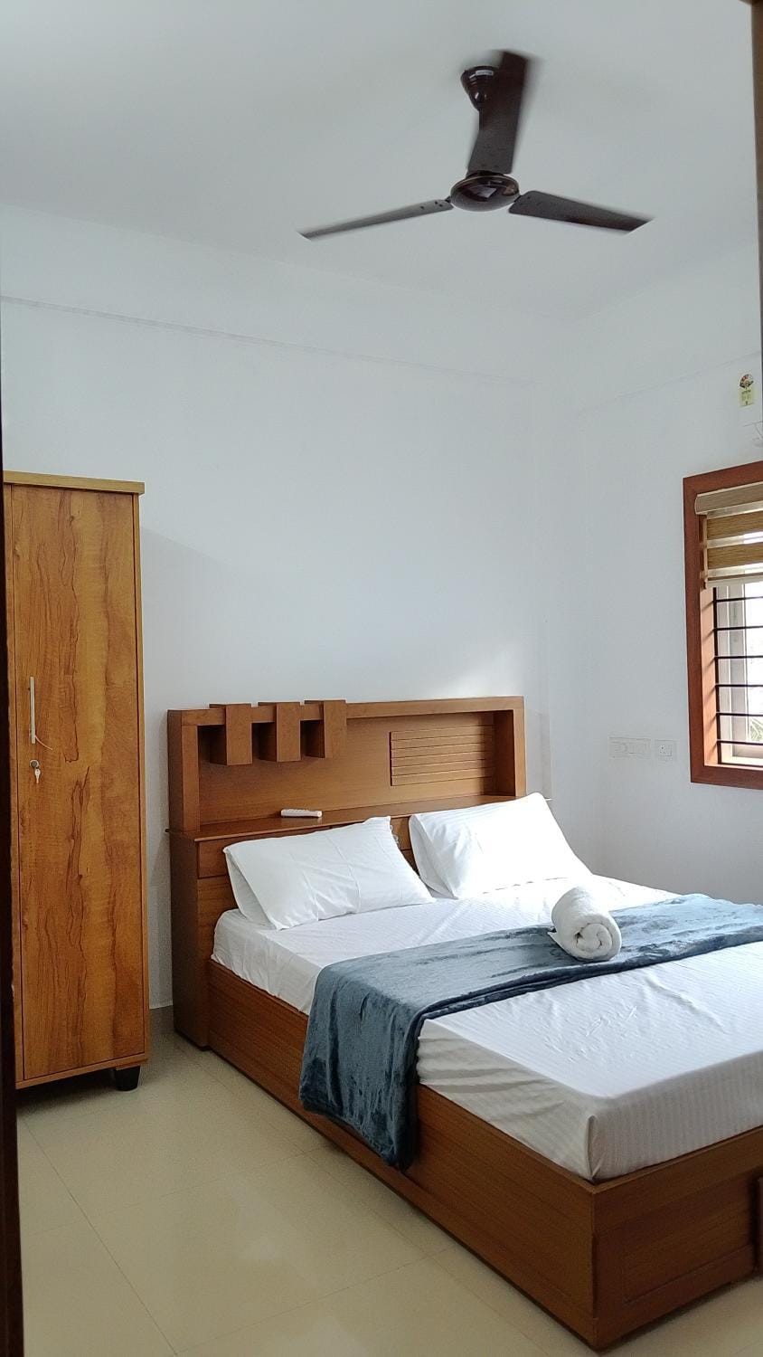Hayahomes delux Apartment in Vypin