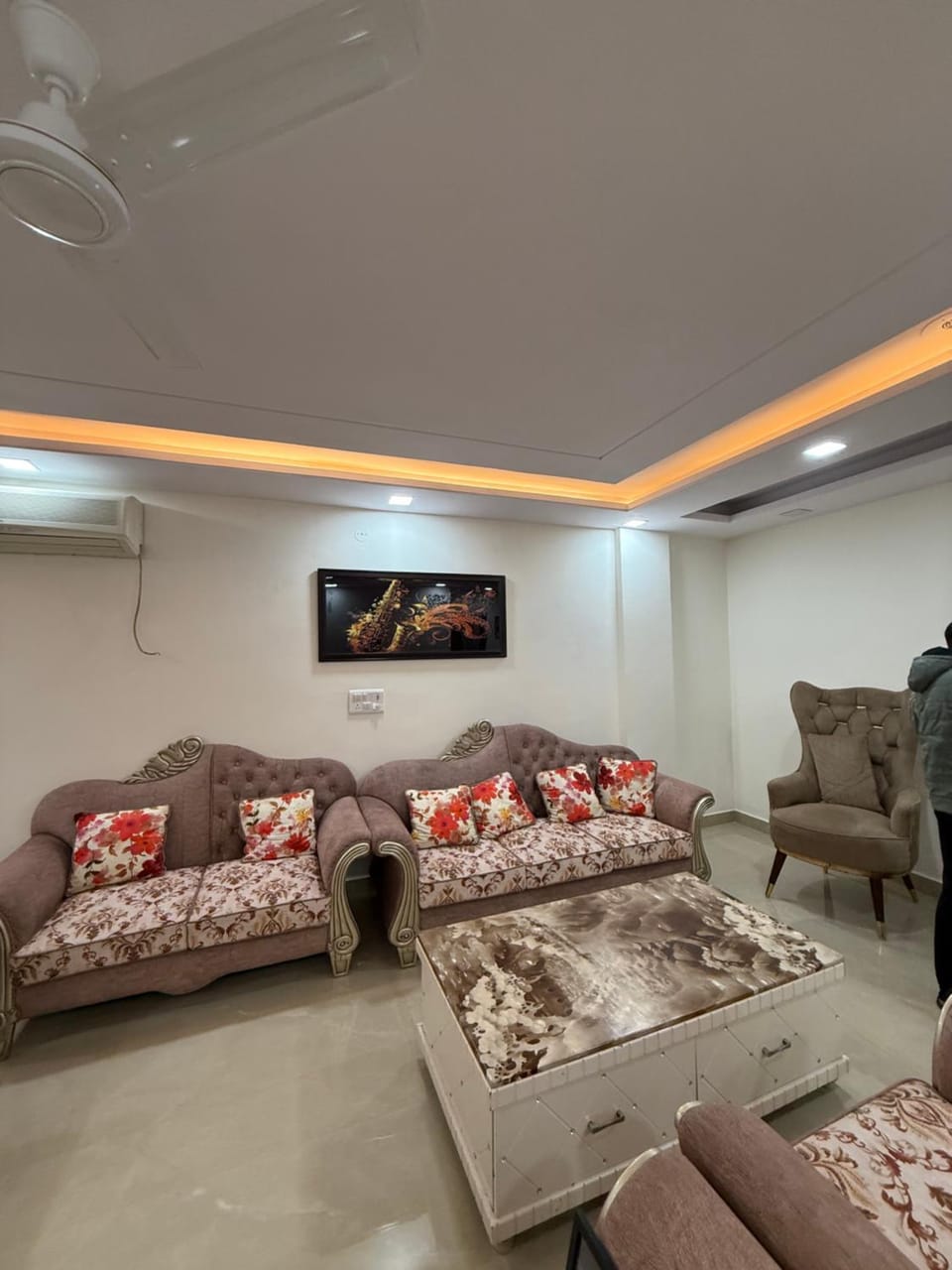 Living room, Seating area