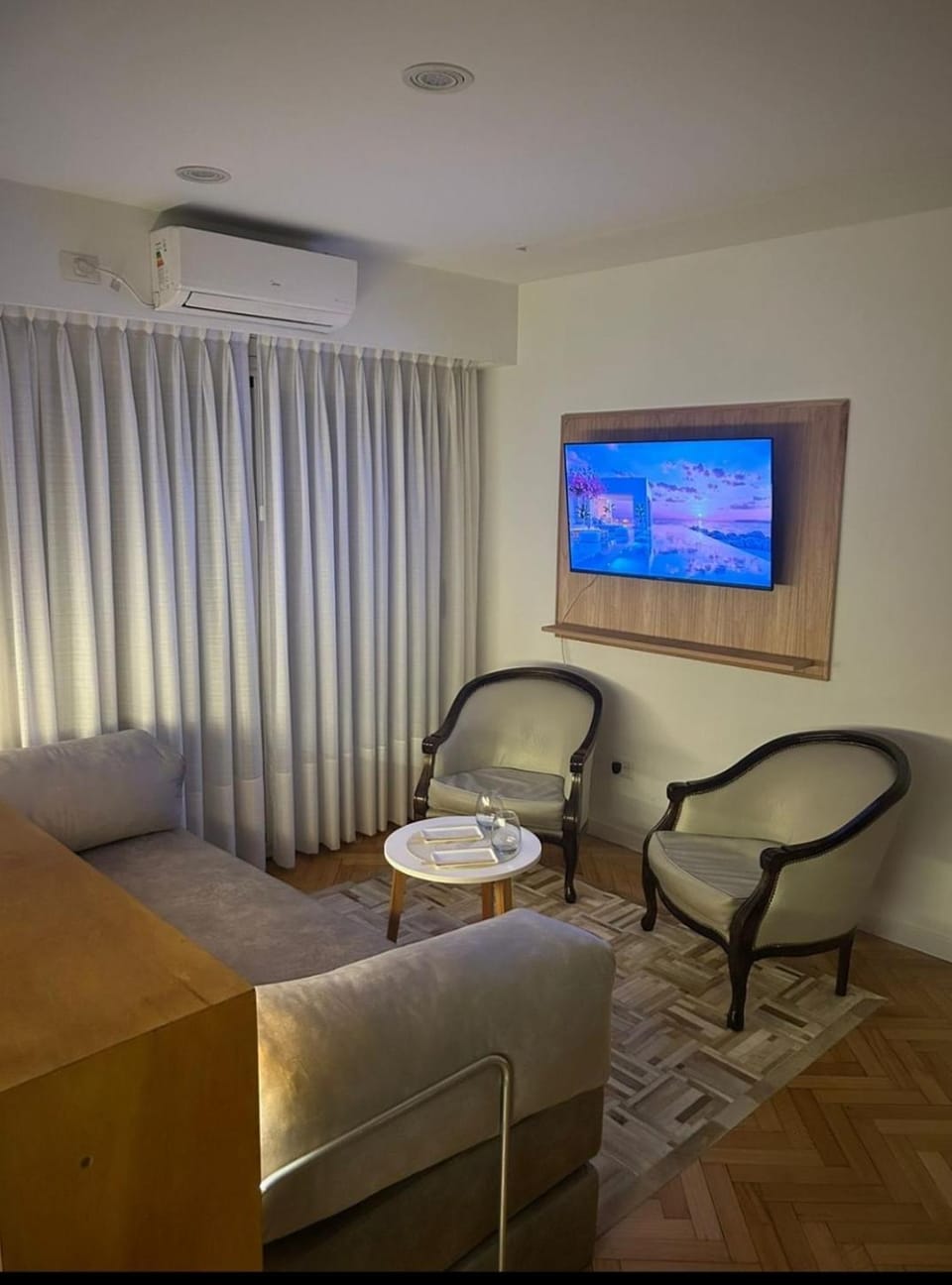 Seating area