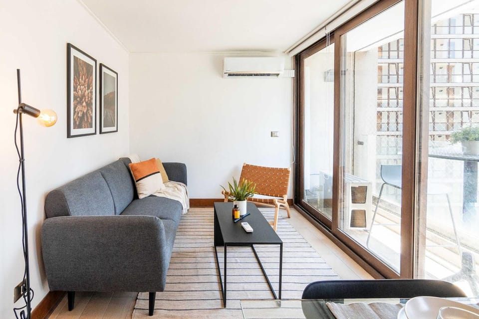 HOM I LasCondes I Metro Manquehue I Parking I 1D1B CAP208 Apartment in Las Condes