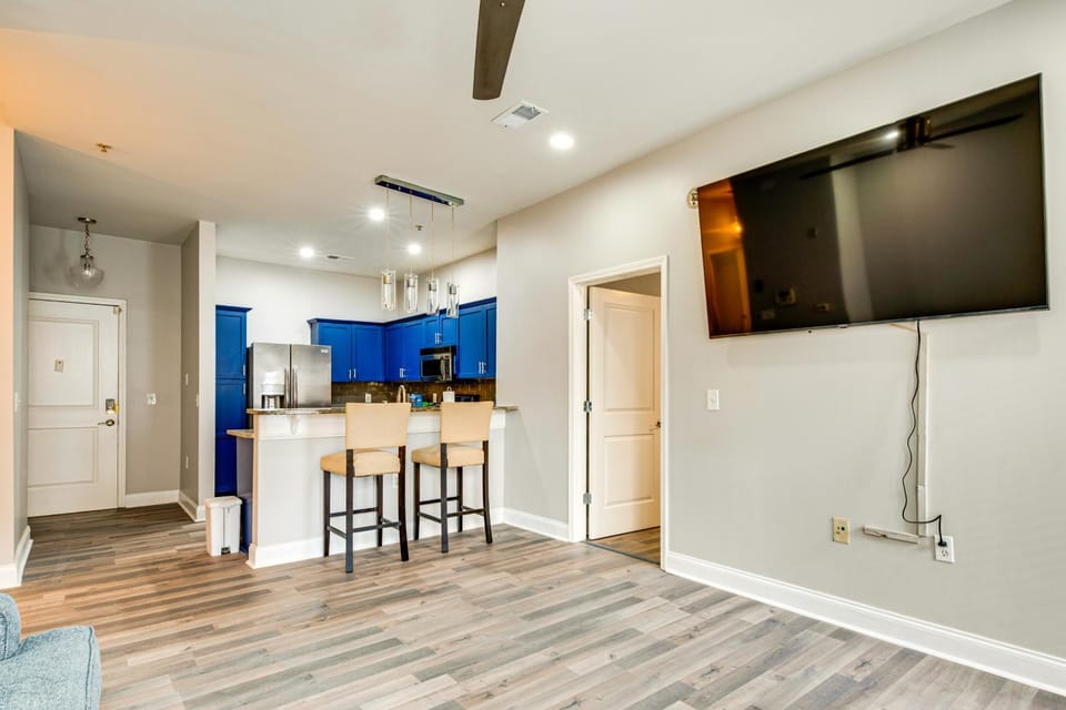 Condo by MARTA: 10 Min Walk to World Cup Stadium House in Atlanta