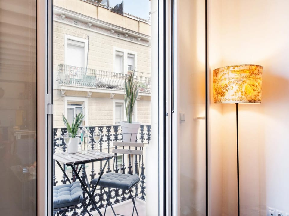 Patio, Day, View (from property/room), Balcony/Terrace, Dining area