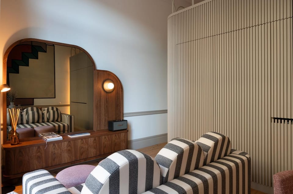 TV and multimedia, Living room, Seating area