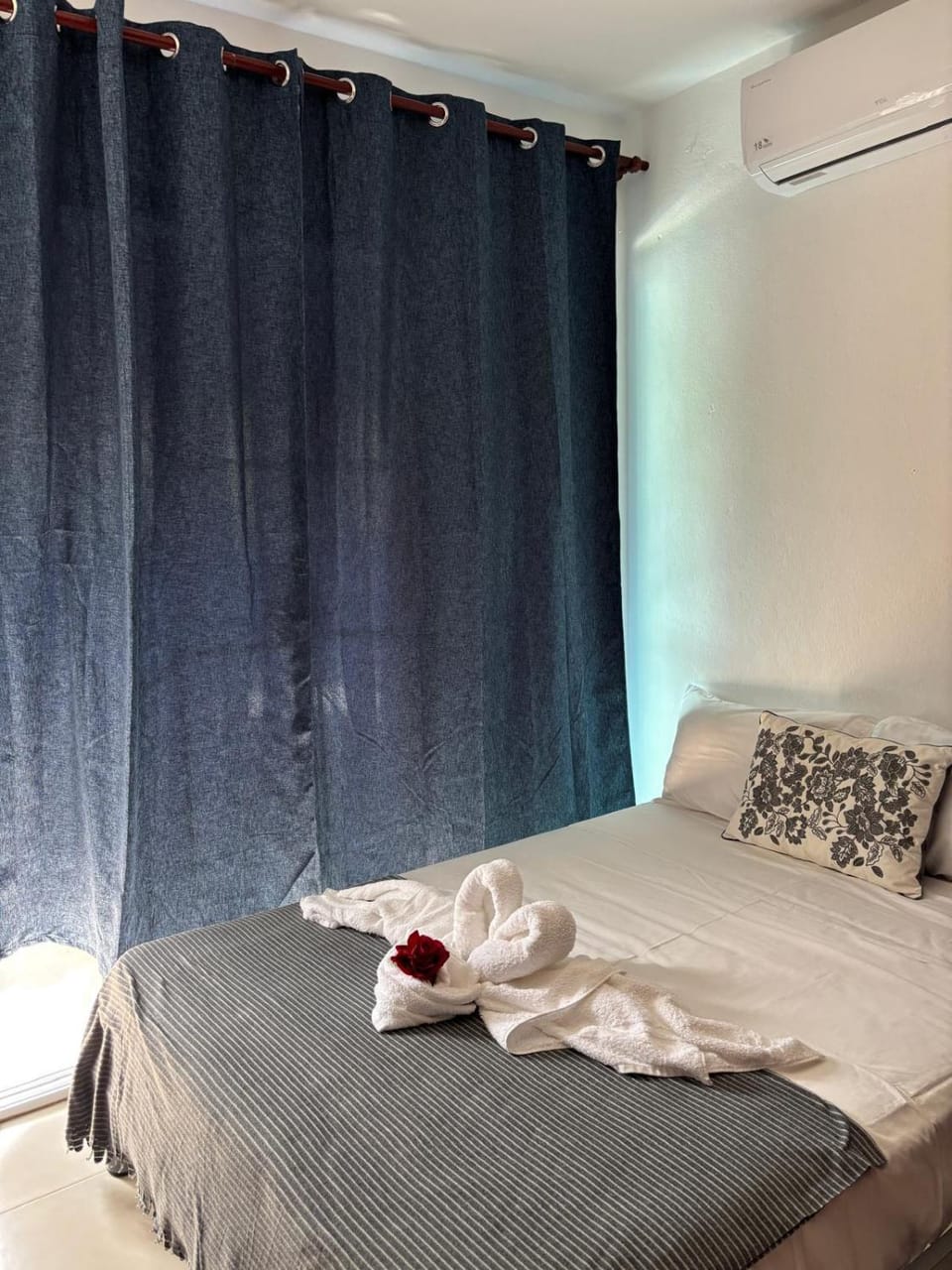 Casa Bonita by Mireya Apartment in Los Melones