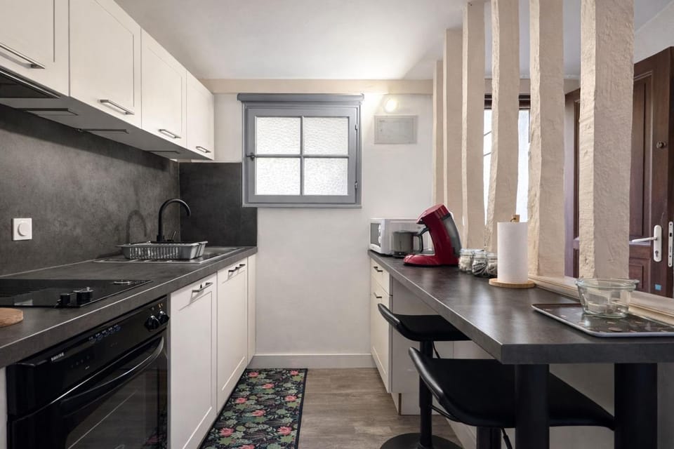 Kitchen or kitchenette, stove