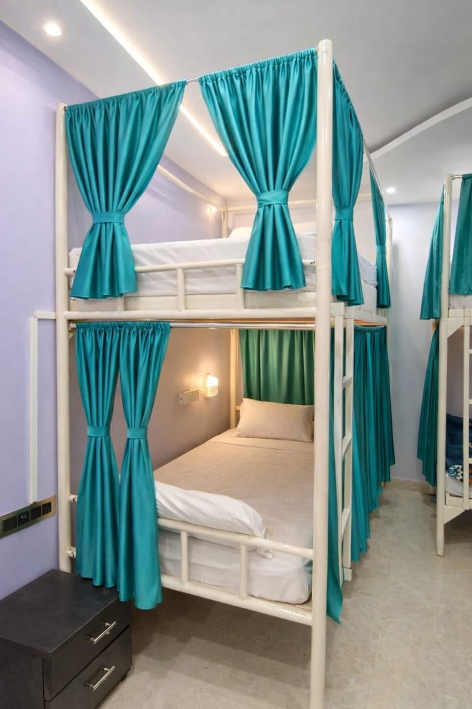 Bed, Photo of the whole room, Bedroom, bunk bed