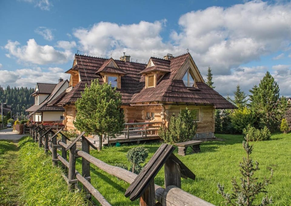 Tatra-Zakopane-Love House with a View of the Tatras House in Zakopane