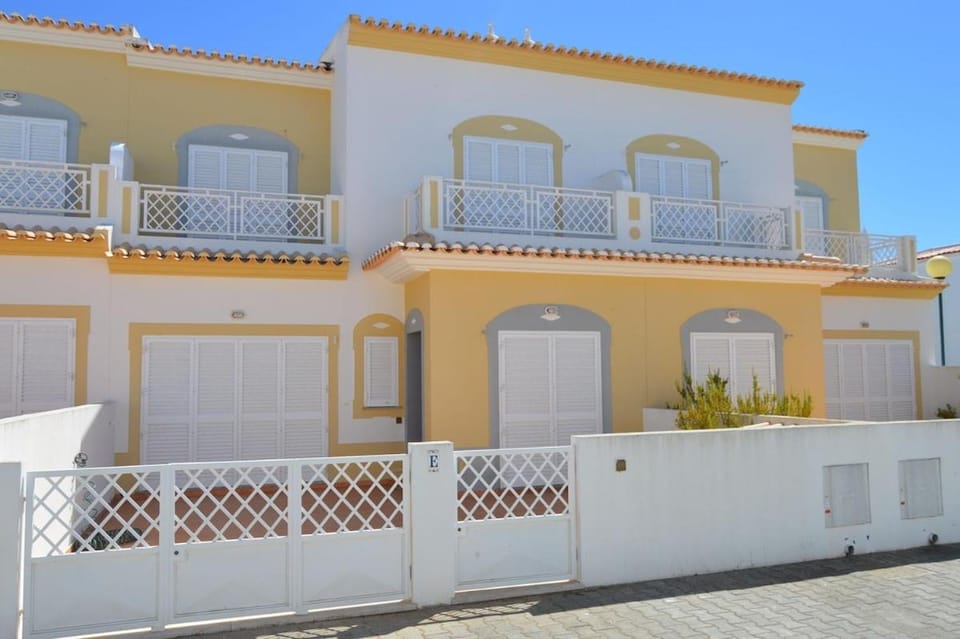Moradia em Condomínio Privado perto praia House in Vila Nova de Cacela