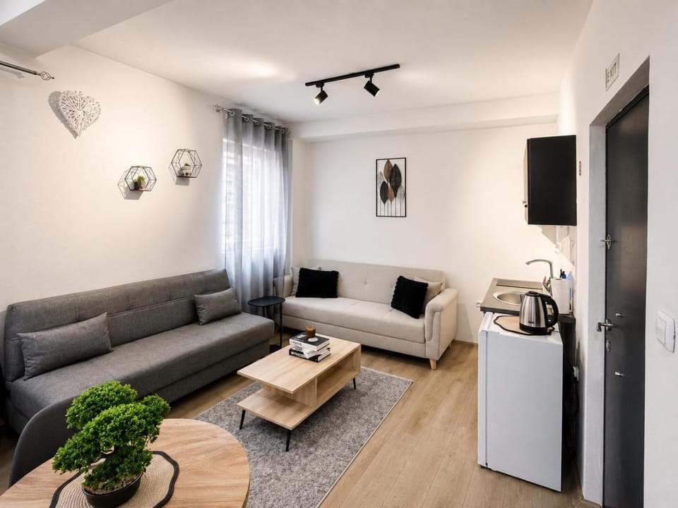 City Center Apartments Bitola-Free Private Parking Apartment in Bitola