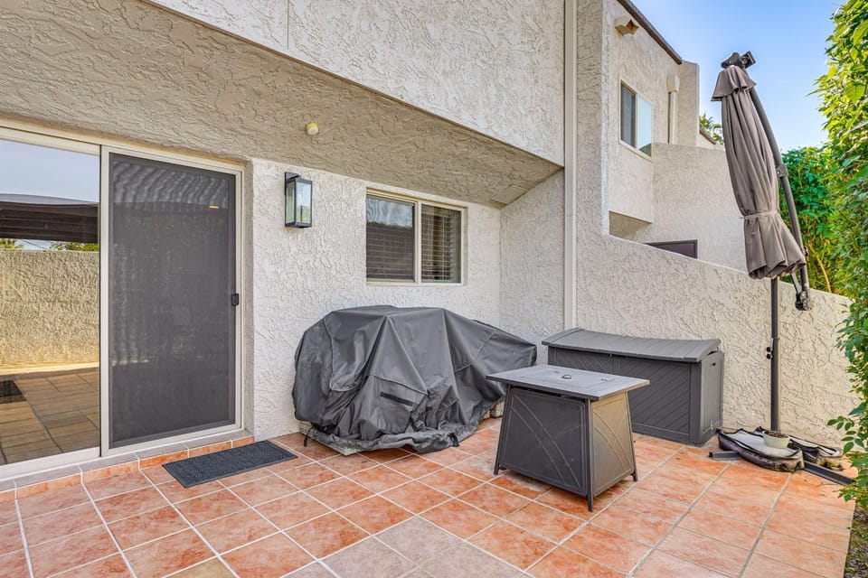 Pet-Friendly Unit, 1 Mi to Old Town Scottsdale! House in Scottsdale
