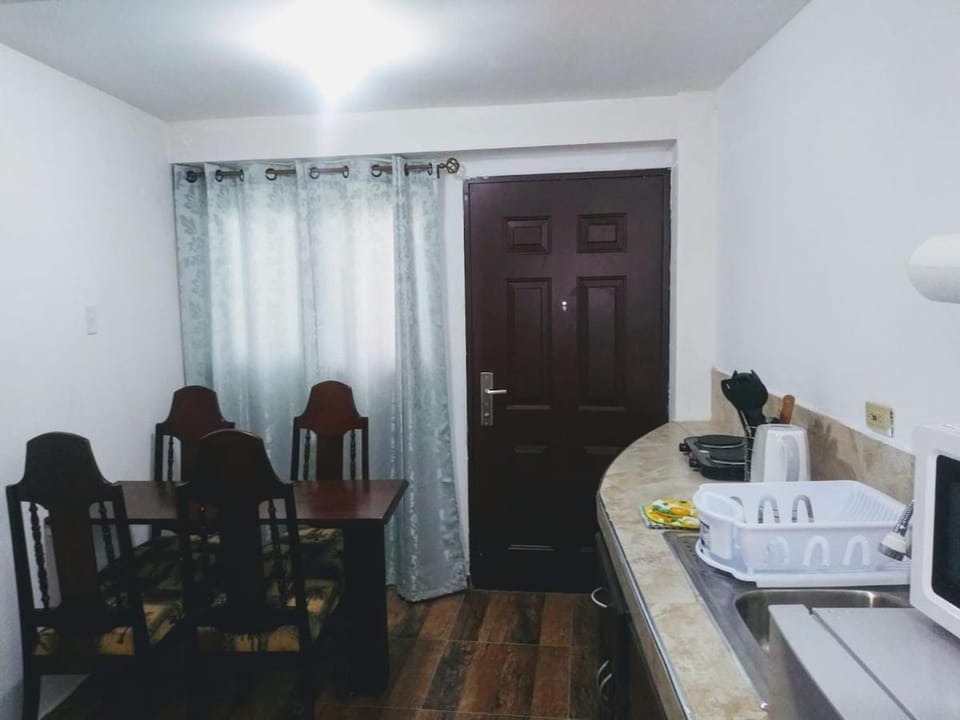 Cozy 5 of 5 Apartment in the Heart of Ocho Rios Apartment in St. Ann Parish