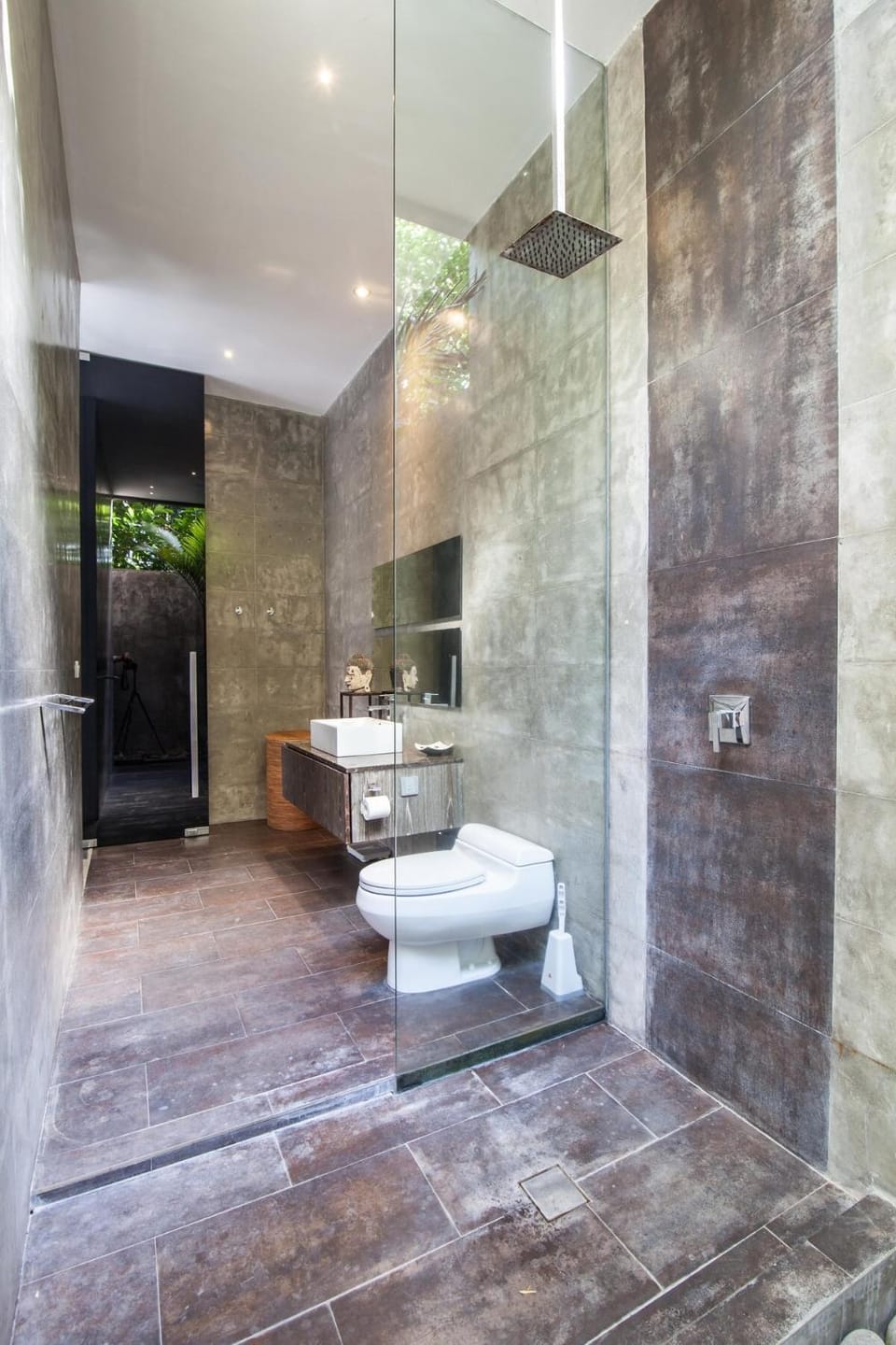 Modern 4BD Villa with Pool Villa in Kuta