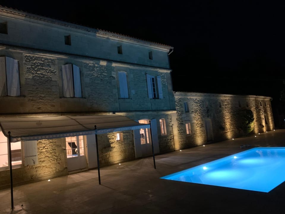 Balcony/Terrace, Swimming pool