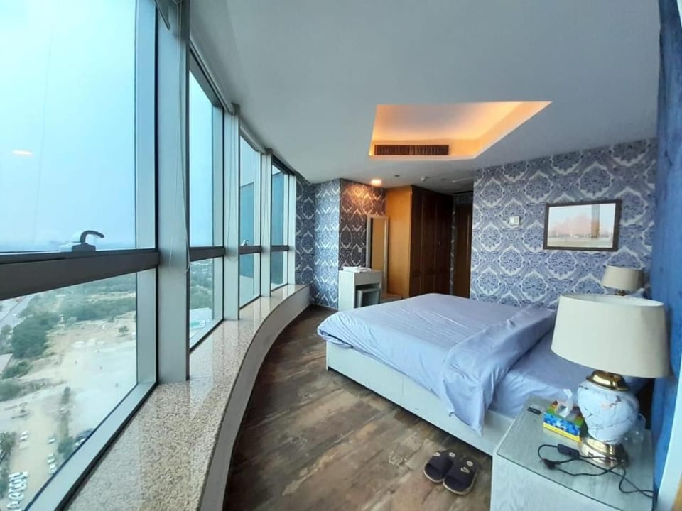 2 BHK Luxury Apartment in Centaurus 360 View Apartment in Islamabad Capital Territory