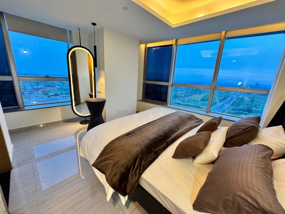 2 BHK Luxury Apartment in Centaurus 360 View Apartment in Islamabad
