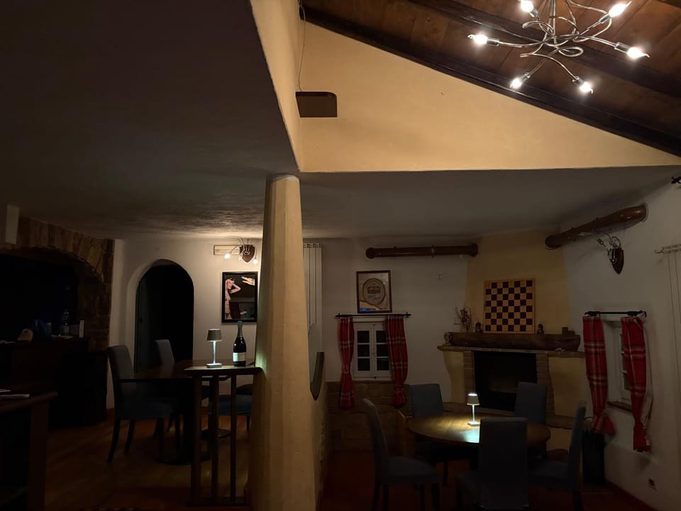 VILLA La Tana Del Lupo Villa in Lombardy