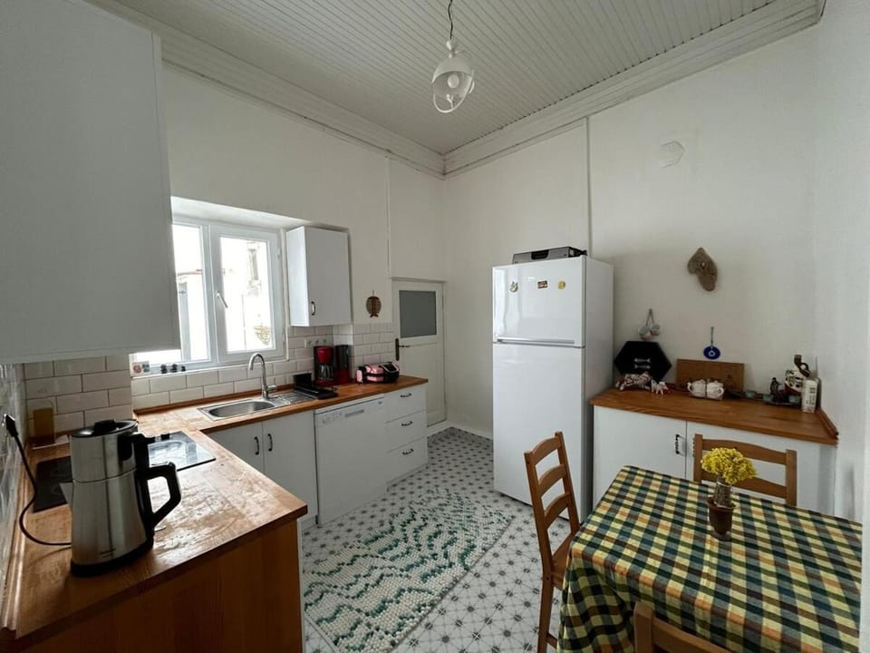Nefes Island House - Courtyard Apartment in Turkey