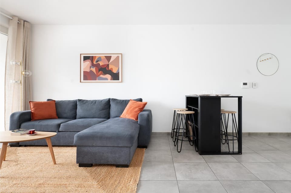 TV and multimedia, Seating area