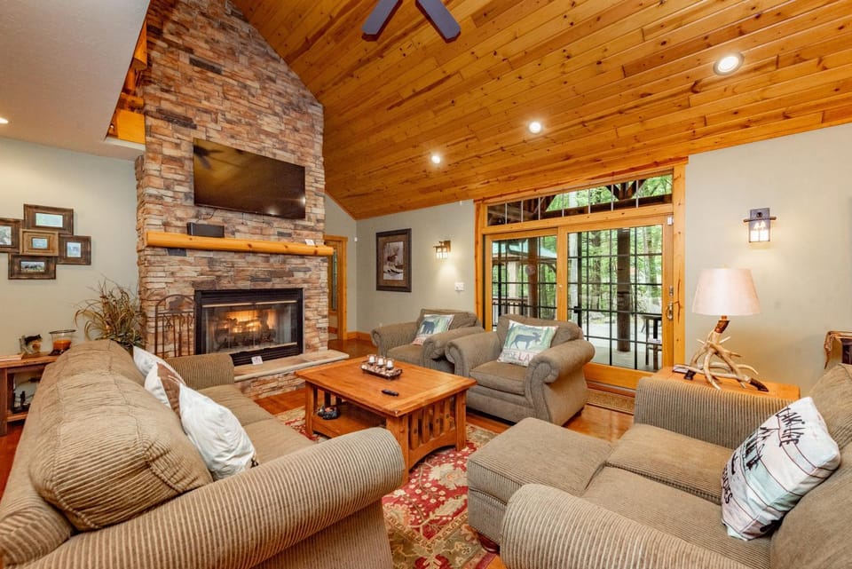 B Creekside House in Deep Creek Lake